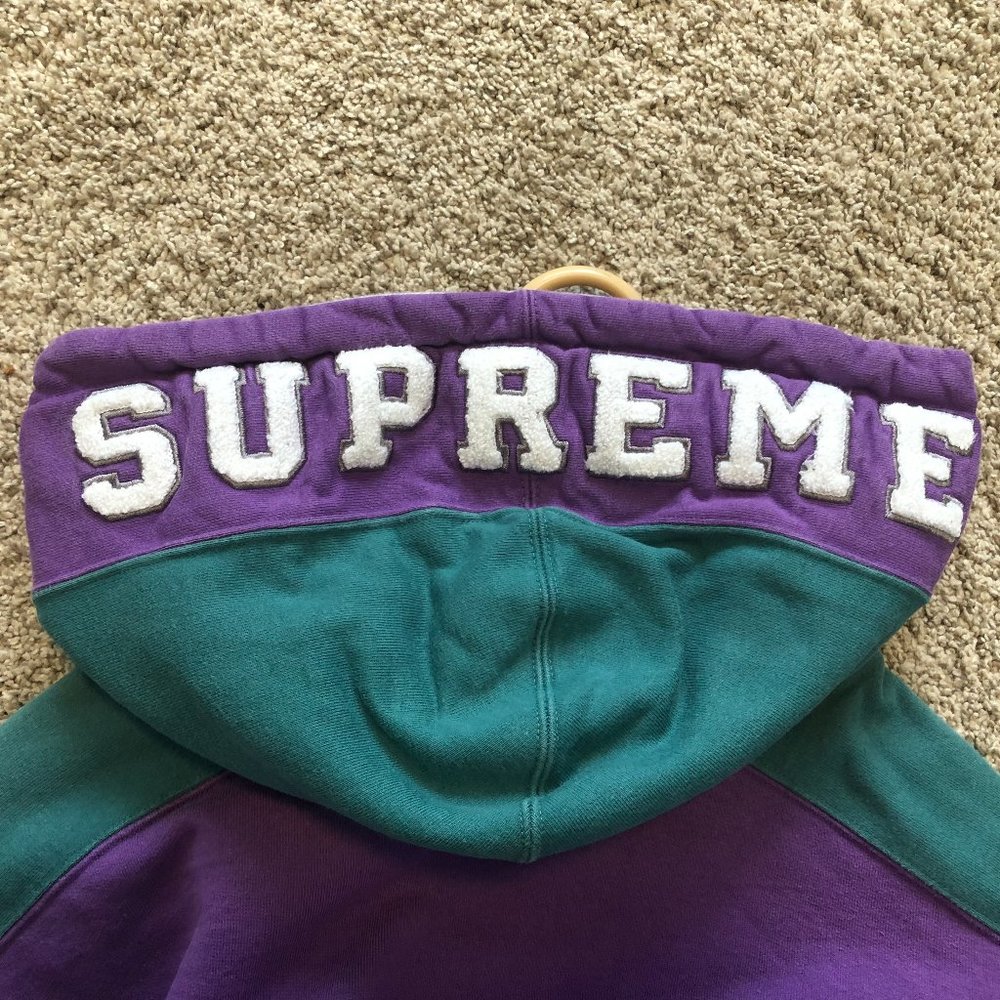 Supreme Hoodie